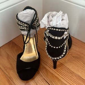 Thalia ❤️Sodi Open Toe- Black Heel with Rhinestone and a Tie Front- Size 8